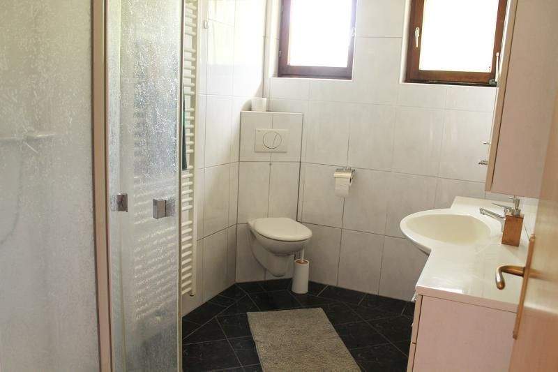 Mehrfamilienhaus, Wohnhaus Emstek Höltinghausen - 8 Zimmer, 221 m&sup2;, 290.000&euro; | Angebot:25676334