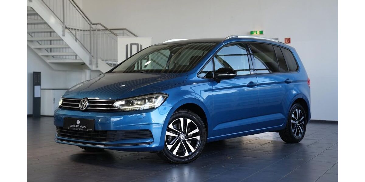 VW Touran 128.163 km 17.990 &euro; Wildau 15745