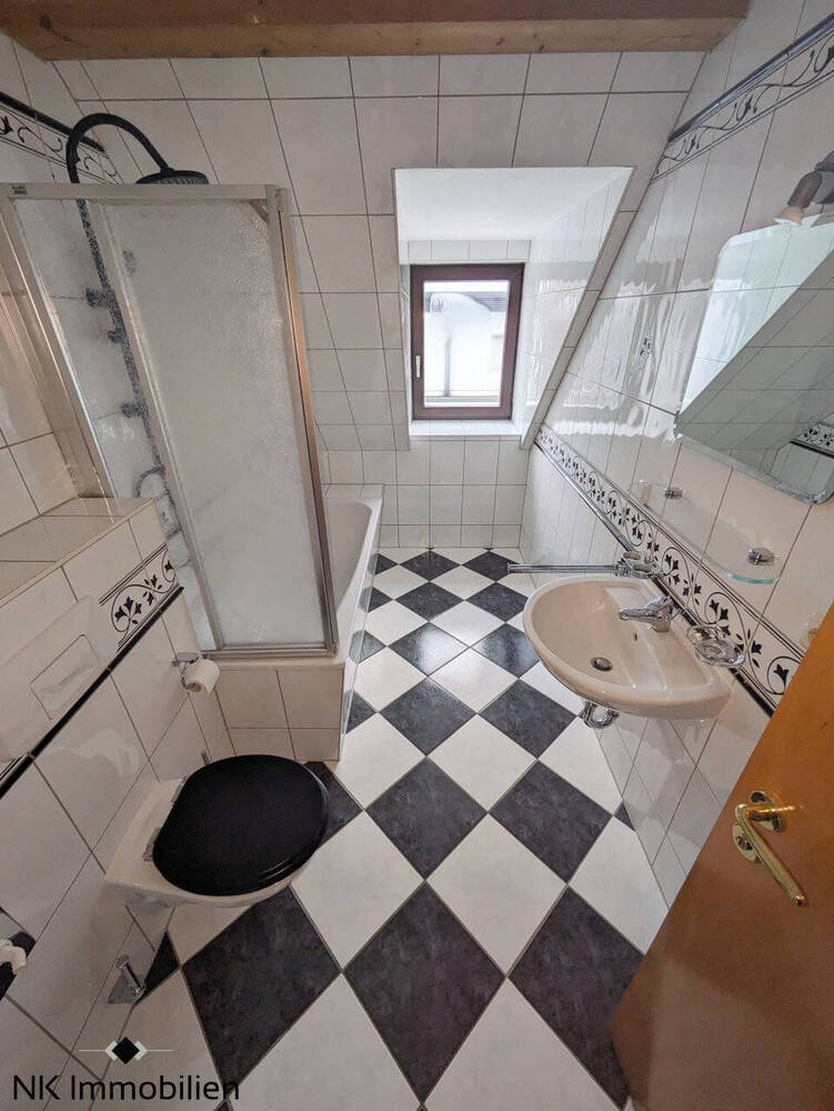++ neues Zuhause im Herzen der Stadt - wunderschöne 3-Raum Wohnung - mit tollem Balkon ++