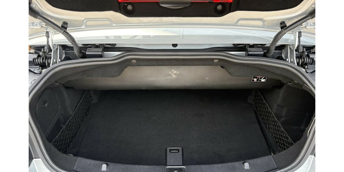 Mercedes-Benz E 350 CDI Cabrio BlueEfficiency NAVI/NACKENHZ 151.676 km 14.900 &euro; Villingen-Schwenningen 78054