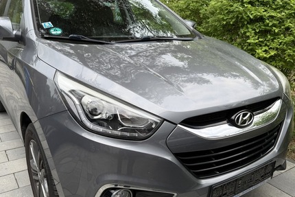 Hyundai ix35 FIFA World Cup Edition 2WD 59.950 km 9.999 &euro; Berlin 10247