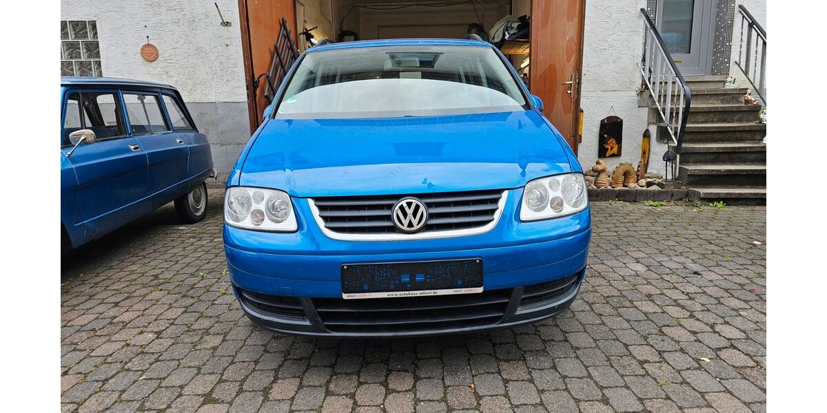 VW Touran 139.000 km 1.100 &euro; Oberdiebach 55413