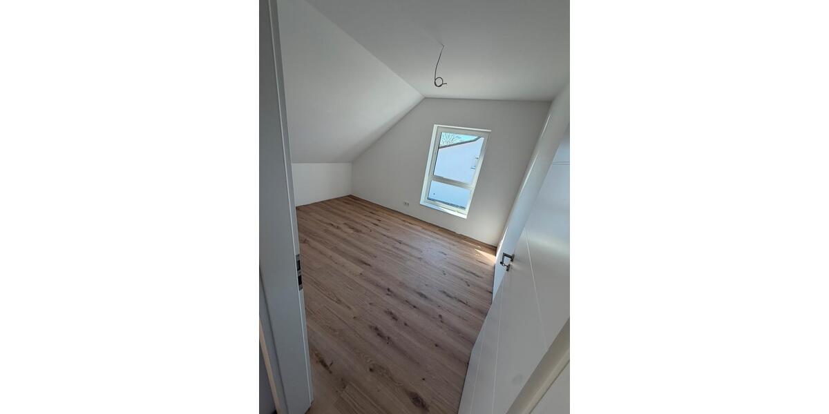 Etagenwohnung Kröpelin - 4 Zimmer, 103 m&sup2;, 1.650&euro; | Angebot:26322403