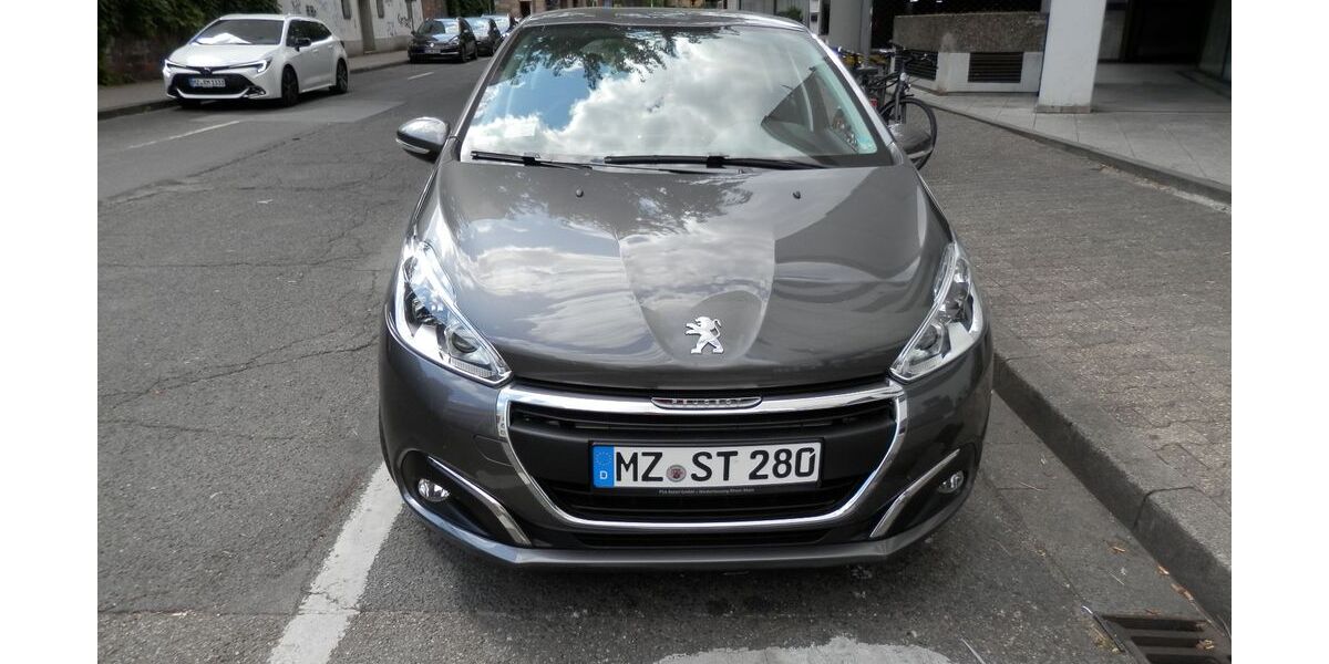 Peugeot 208 34.000 km 7.777 &euro; Nieder-Olm 55268