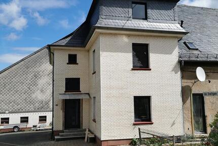 Haus Monzelfeld - 6 Zimmer, 140 m&sup2;, 850&euro; | Angebot:25658540