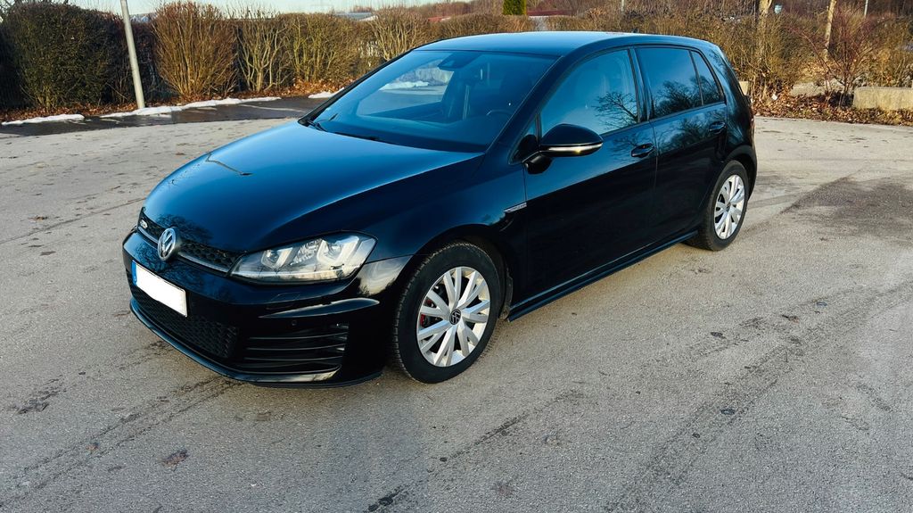 VW Golf 158.000 km 15.500 &euro; Augsburg 86199