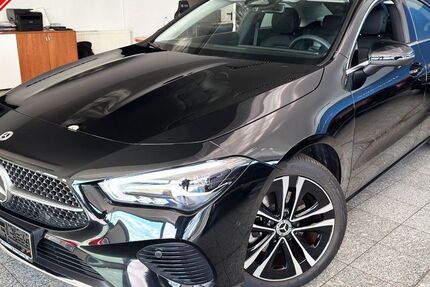 Mercedes-Benz CLA 180 8.612 km 30.325 € Frankfurt/Main 60386