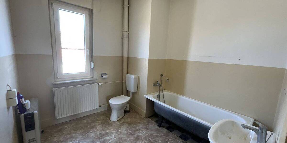 DHH zwischen Uni und neuem Bahnwerk in absolut ruhiger Lage 7 zimmer