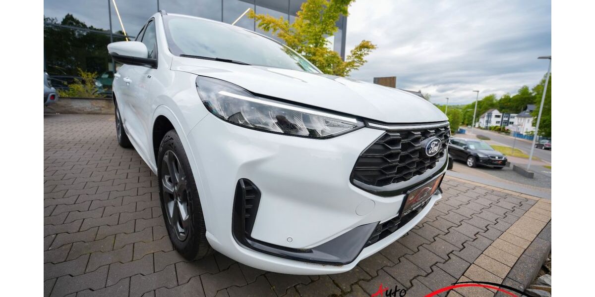 Ford Kuga 11.145 km 29.490 &euro; Lennestadt 57368