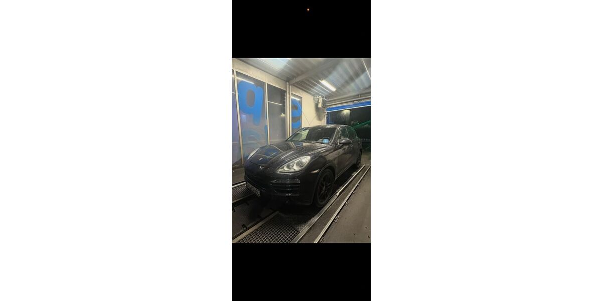 Porsche Cayenne 287.000 km 15.900 &euro; Düsseldorf 40470