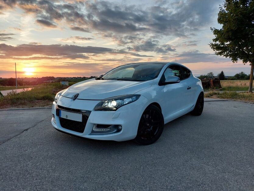 Renault Megane 92.800 km 9.990 € Winnenden 71364