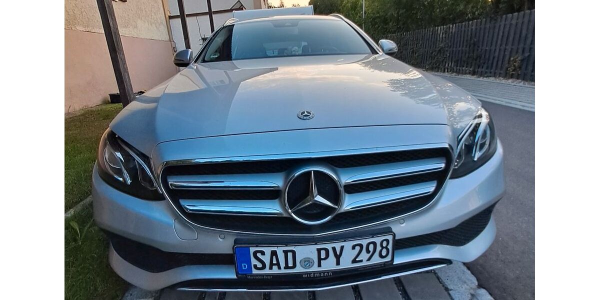 Mercedes-Benz E 220 103.300 km 23.100 &euro; Maxhütte-Haidhof 93142