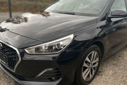 Hyundai i30 177.000 km 9.250 &euro; Friedberg 61169