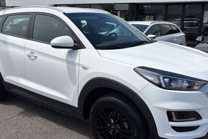 Hyundai TUCSON 38.600 km 15.990 &euro; Mönchengladbach 41066