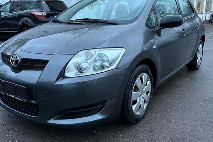 Toyota Auris 263.000 km 3.490 &euro; Schwabach 91126