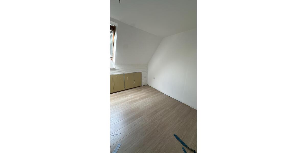 Reihenhaus Bielefeld Heepen - 7 Zimmer, 130 m&sup2;, 1.800&euro; | Angebot:26374931