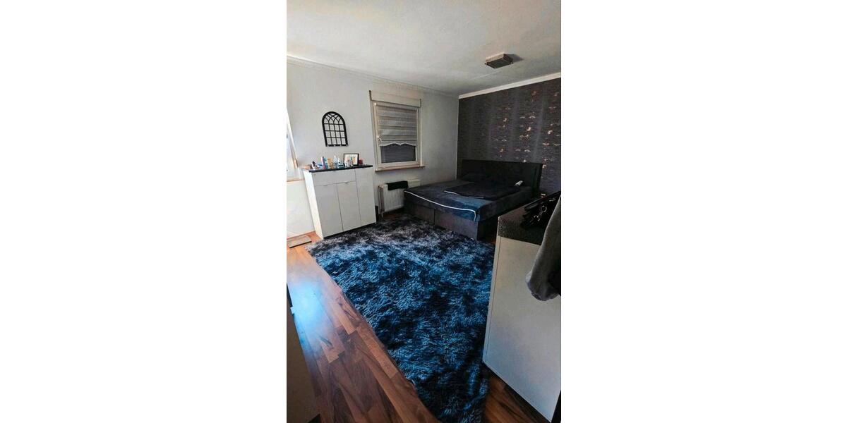 Einfamilienhaus Bad Driburg - 8 Zimmer, 220 m&sup2;, 320.000&euro; | Angebot:26939531