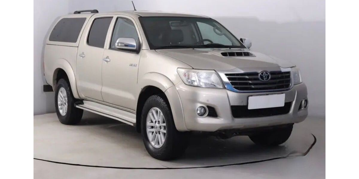 Toyota Hilux 216.000 km 15.999 &euro; Berlin 10623