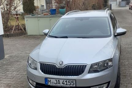 Skoda Octavia 127.000 km 11.600 &euro; München 81827