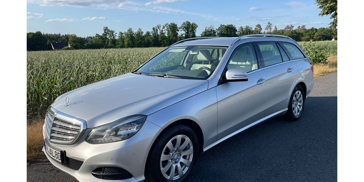 Mercedes-Benz E 220 261.500 km 8.600 &euro; Königsbrück 01936