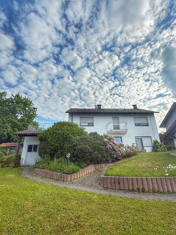 Haus zum Kaufen in Fürstenzell 392.000 € 211.69 m²