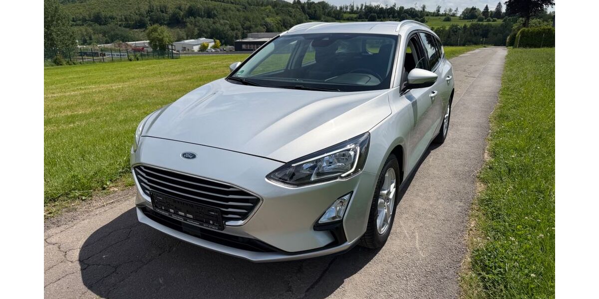 Ford Focus 25.000 km 15.790 &euro; Kirchhundem 57399