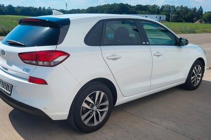 Hyundai i30 70.000 km 14.400 &euro; Lorsch 64653