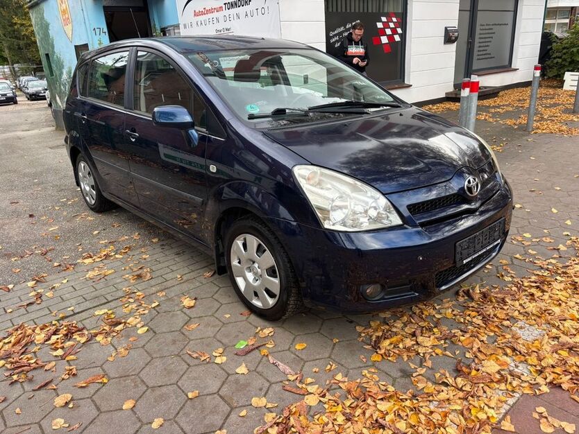 Toyota Corolla Verso 216.000 km 2.799 € Hamburg 22045