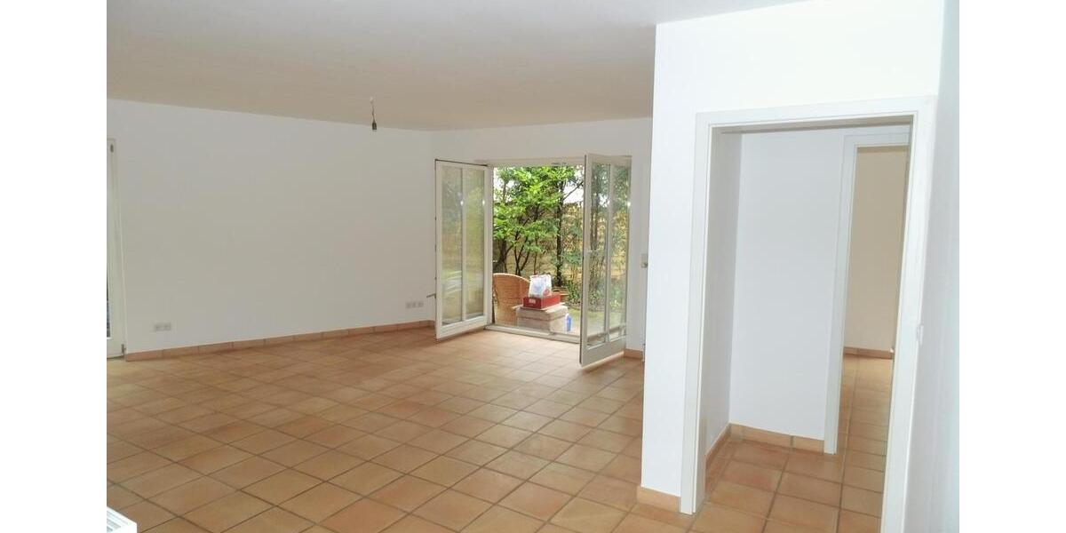 Erdgeschoßwohnung Hamburg Altona - 3 Zimmer, 121 m&sup2;, 2.925&euro; | Angebot:26397027