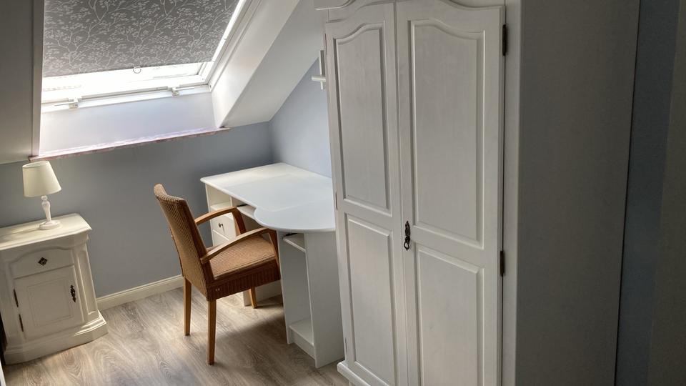 Dachgeschoßwohnung Hövelhof - 2 Zimmer, 55 m&sup2;, 980&euro; | Angebot:26165958