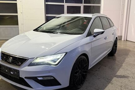 Seat Leon 61.350 km 18.495 € Oberlungwitz 09353