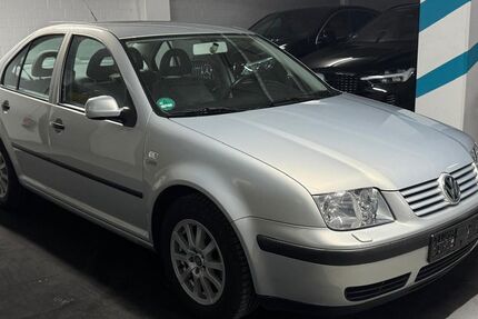 VW Bora 100.000 km 4.199 &euro; Berlin 12099