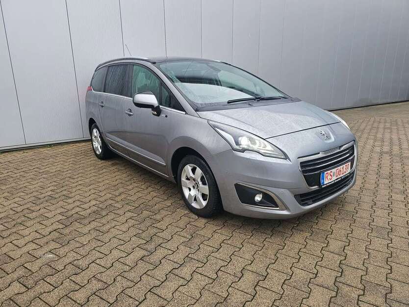 Peugeot 5008 137.000 km 9.999 € Remscheid 42859