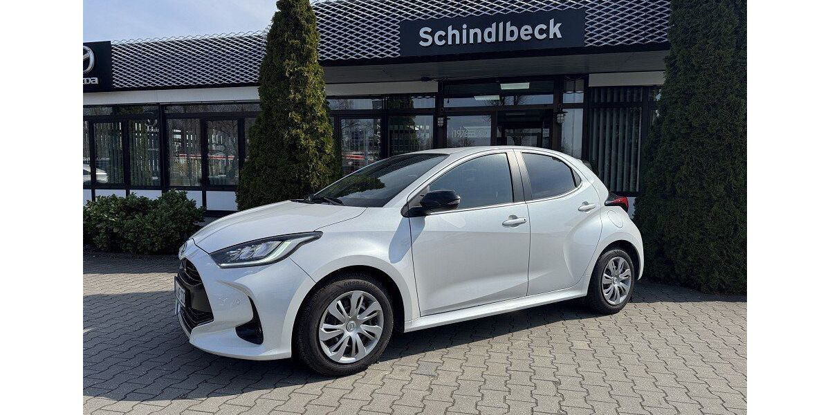 Mazda 2 Hybrid 29.928 km 22.990 &euro; Regensburg 93055
