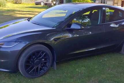 Tesla Model 3 5.000 km 36.000 € Marienheide 51709