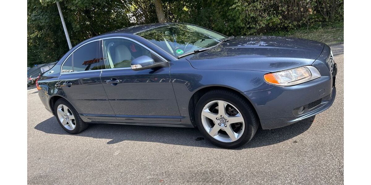 Volvo S80 167.000 km 8.499 &euro; Düsseldorf 40231