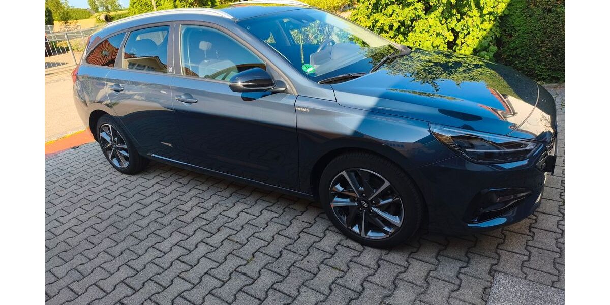 Hyundai i30 26.000 km 18.600 &euro; Germaringen 87656