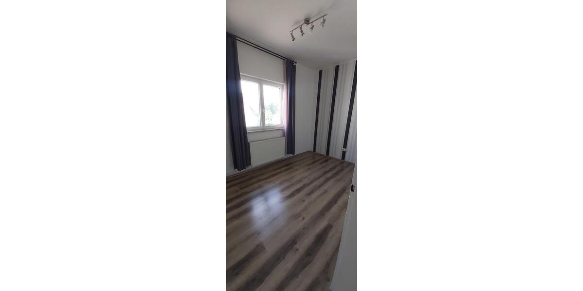 Einfamilienhaus Mücke - 5 Zimmer, 105 m&sup2;, 670&euro; | Angebot:25514701