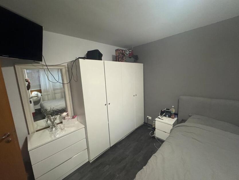 4-Zimmerwohnung Erdgeschoss mit Garage und Balkon !