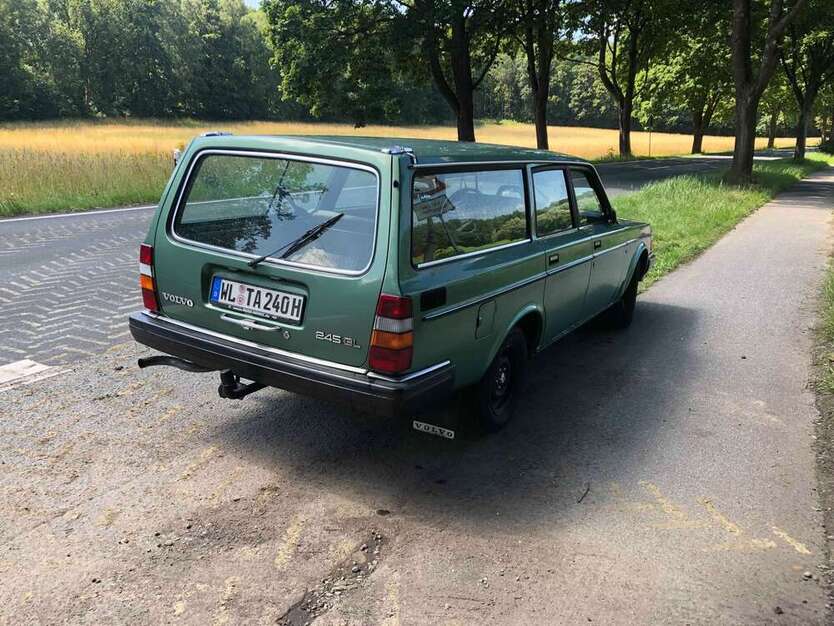 Volvo 245 443.000 km 5.290 € Hamburg 21075