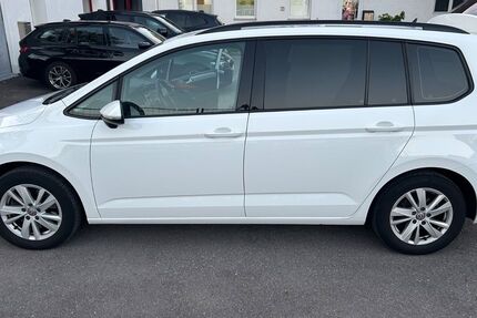 VW Touran 150.000 km 16.500 &euro; Aschheim 85609
