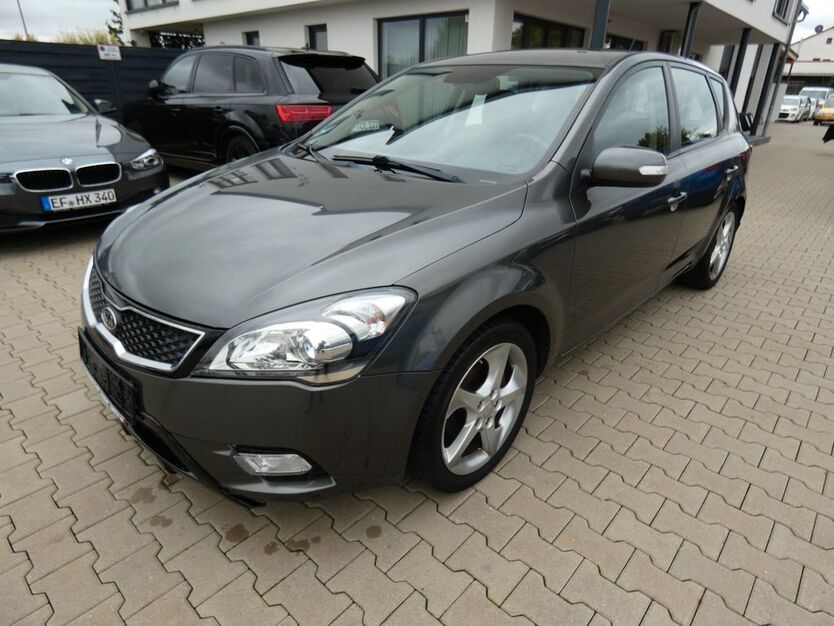 Kia ceed / Ceed 292.000 km 2.290 € Erfurt 99087