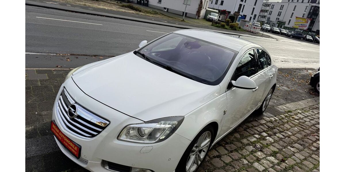 Opel Insignia 255.000 km 3.499 € Paderborn 33100
