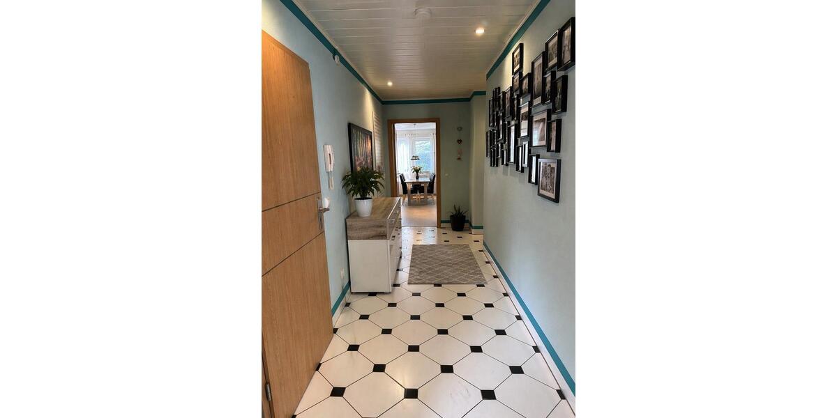 Einfamilienhaus Uslar - 6 Zimmer, 216 m&sup2;, 370.000&euro; | Angebot:26736941