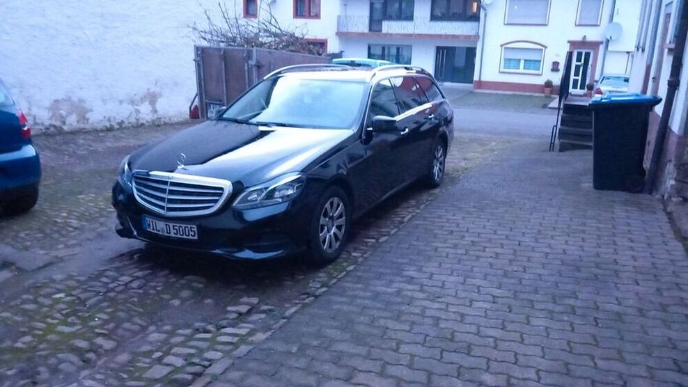 E 220