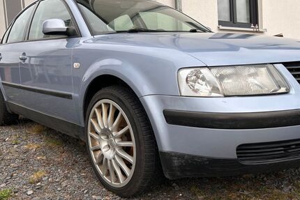 VW Passat 209.000 km 2.400 &euro; Steinau an der Straße 36396