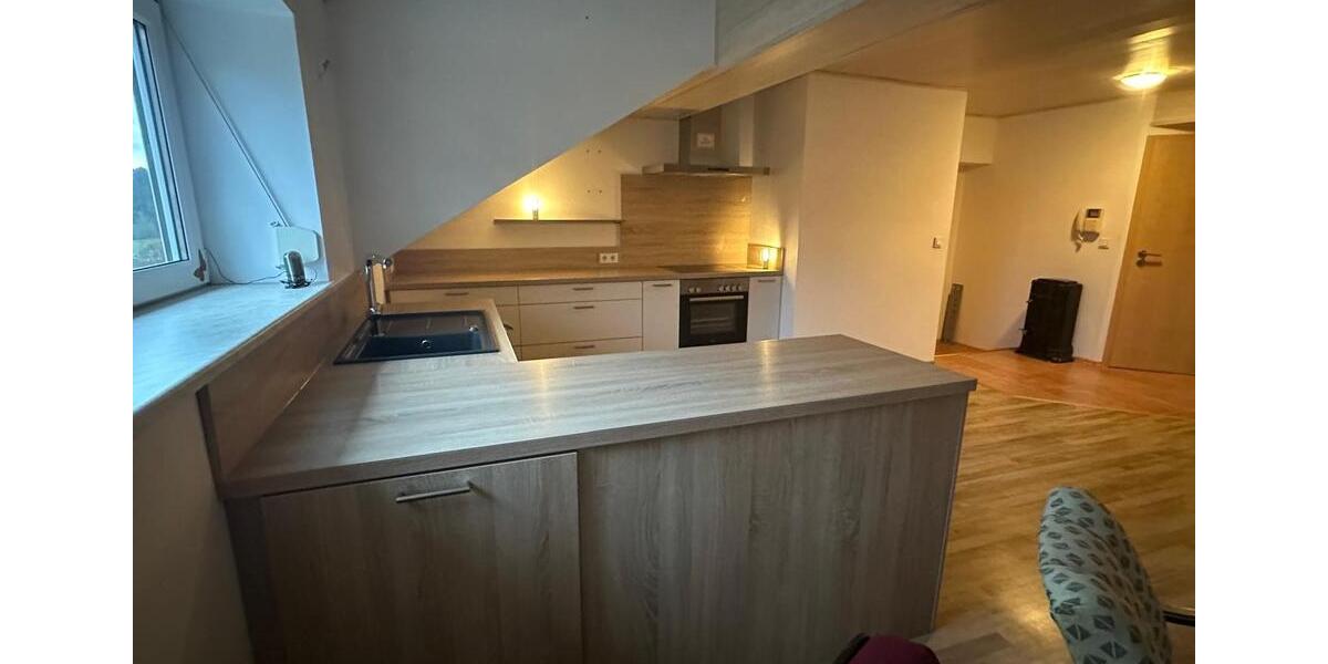 Dachgeschoßwohnung Rimbach - 3 Zimmer, 145 m&sup2;, 990&euro; | Angebot:25309055