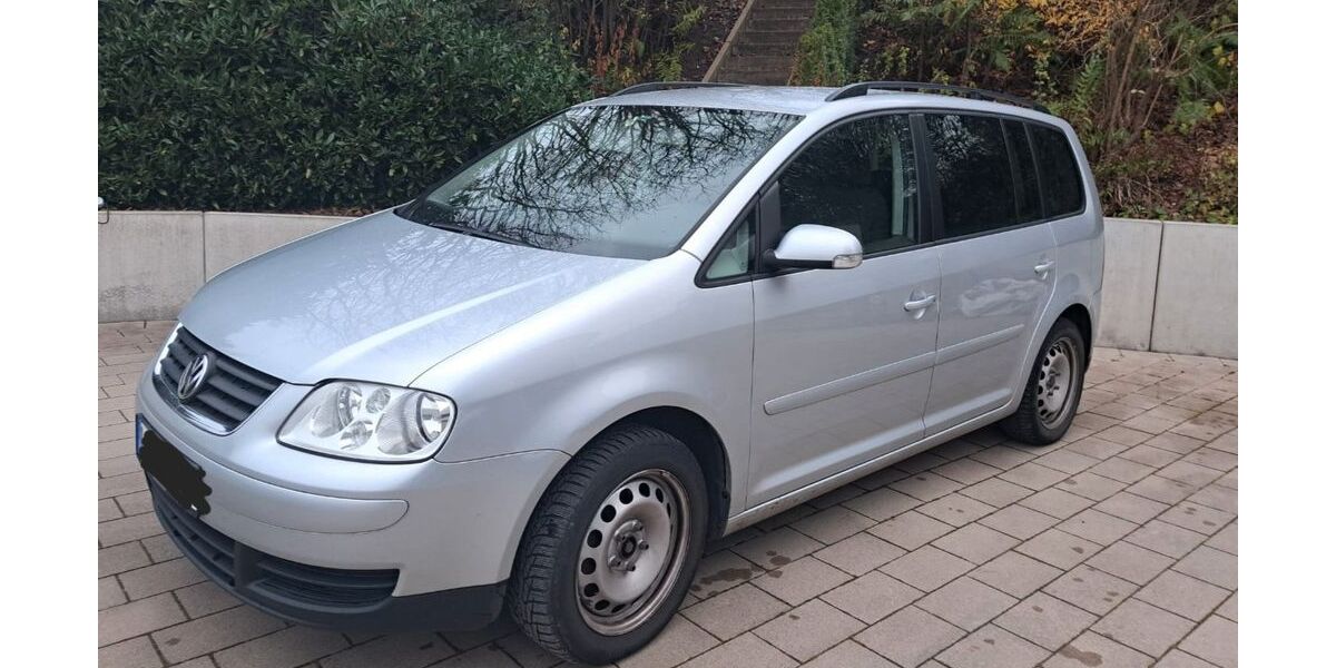 VW Touran 197.000 km 1.500 &euro; Detmold 32760