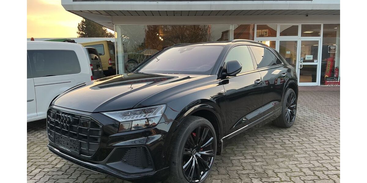 Audi Q8 28.000 km 78.880 € Möser 39291