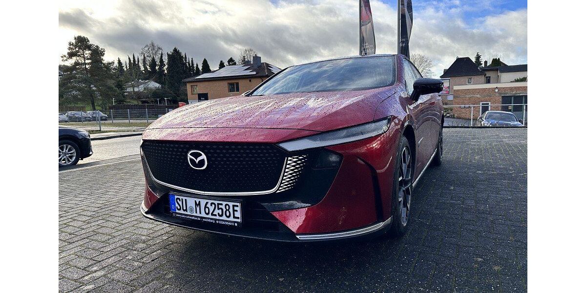 Mazda 6e 1.293 km 45.517 &euro; Wachtberg-Niederbachem 53343